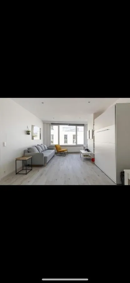 Apartment Charmante Studio Op Toplocatie Aan Meir. Antwerp